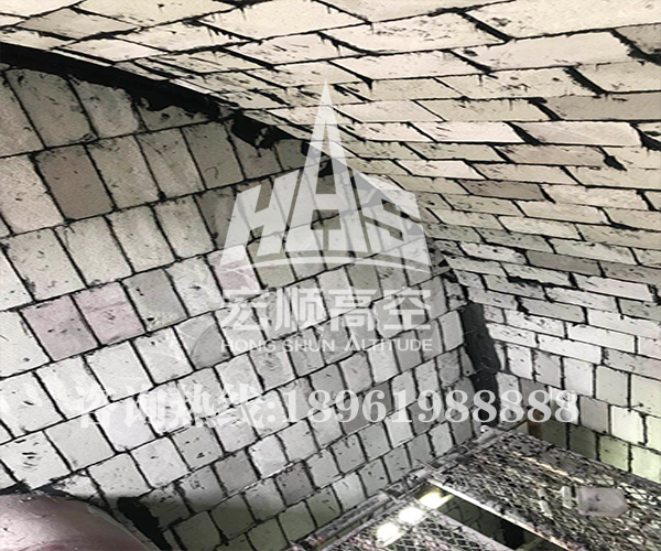 煙囪內(nèi)壁貼磚